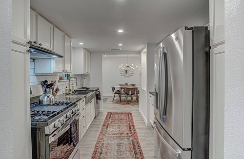 Lakeland Park House | New Lake Getaway I Sleeps 6 I Near Lake and Spa