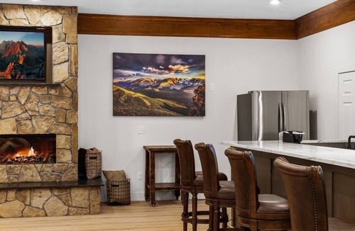 Ouray House | New Listing! 7BR Luxury Lodge | A/C | 3 Kitchens | Sauna & Wine Room