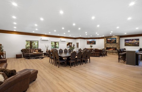 Ouray House | New Listing! 7BR Luxury Lodge | A/C | 3 Kitchens | Sauna & Wine Room