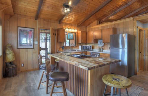 Bayfield Cabin | New Listing! Lakeview Cabin with Mountain Views, Deck, Grill, AC