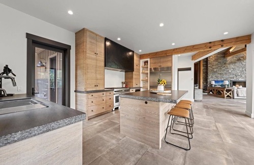 Ridgway House | New Listing! Ouray Estate | Breathtaking Views | Salt Water Hot Tub