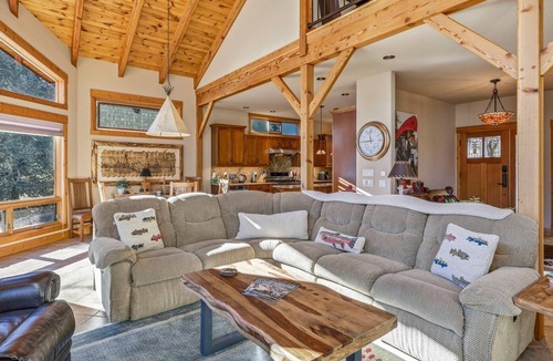 San Juan River Village House | New! Stunning Riverfront Home With Hot Tub!