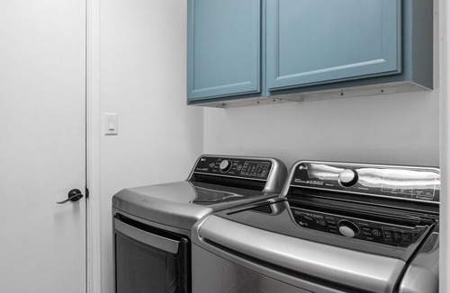 Fredericksburg House | Newly remodeled home w/a backyard oasis, beautiful hot tub blocks from downtown