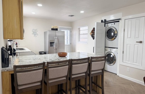 Roswell House | Newly renovated and adorable, family friendly 3-bedroom house in NE Roswell