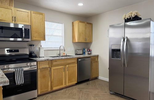 Roswell House | Newly renovated and adorable, family friendly 3-bedroom house in NE Roswell