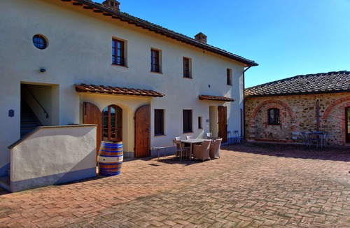Castelnuovo Berardenga Apartment | Nice apartment for 4 guests with pool, A/C, TV and panoramic view, close to Siena