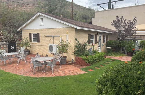 El Paso Apartment | No cleaning fee! EV Charging Property in Exclusive Neighborhood!