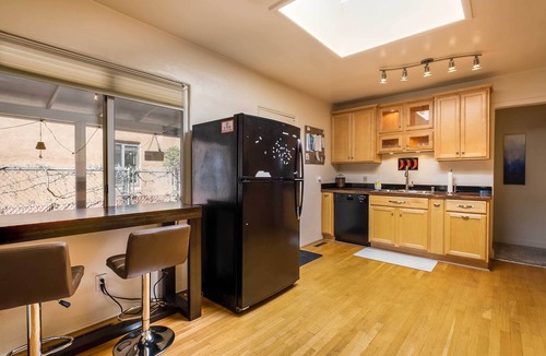 Nob Hill House | Nob Hill Home with Private Yard & King Bed!