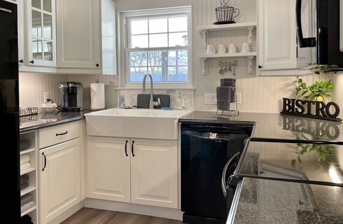Forest North Estates House | NW Austin 4B2B 1-Story Home Away From Home - Explore Greater Austin