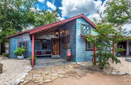 Comfort Cabin | Our Symphony Downright Comfort's Musical Casita