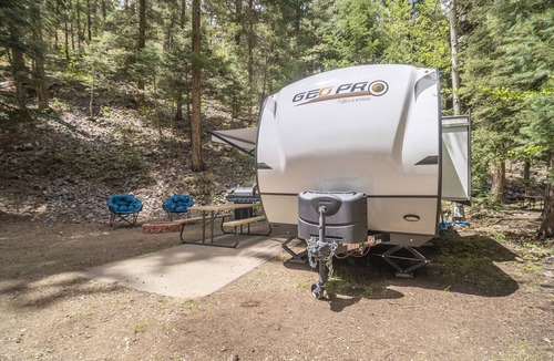 Bayfield House | Outdoor Glamping Fully Setup RV BS89