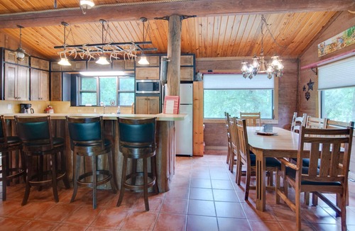 Dennis House | Paradise on the Brazos River - 3 Bedroom House on The River in Weatherford