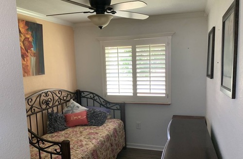 El Paso Cottage | PARK PLACE