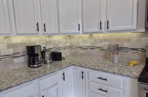 Lewisville House | Peaceful 3-bedroom house with putting green in charming Lewisville