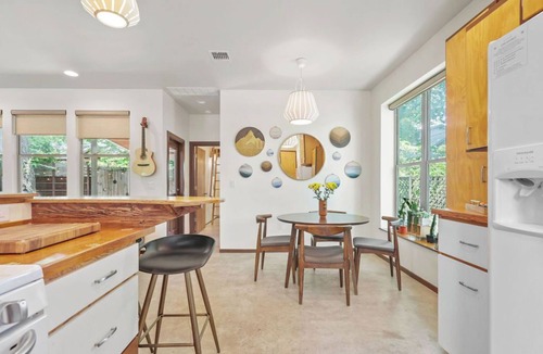 Swede Hill House | Peaceful Austin Oasis w/King Bed I Private yard l Centrally Located