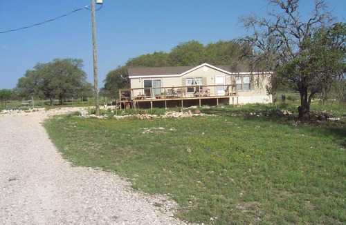 Harper House | Peaceful country getaway. Close to Kerrville and Fredicksburg