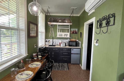 Canton Apartment | Peaceful country property in Canton. Located 4 miles from 1st Monday east gate