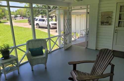 Glen Rose House | Peaceful historic 3-bedroom house in Glen Rose.