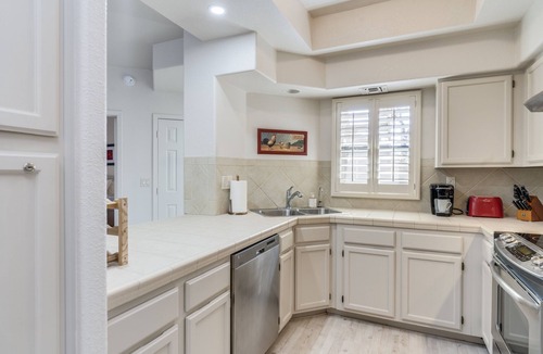 Tucson Condo | Peaceful Luxury Condo on Ground Floor -Ventana Canyon Area Catalina Foothills