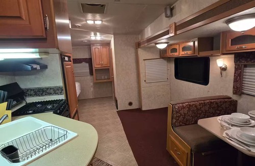 La Marque House | Peaceful rv near moody gardens and galveston