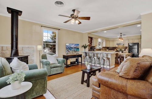 Fredericksburg House | Peach Orchard Haus: 4 Blocks From Main St. | Outside Fire Pit | Deck | King Beds