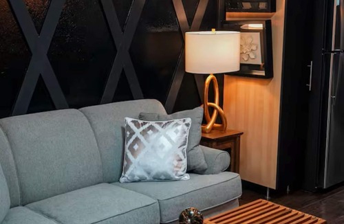 South Dallas - Fair Park Apartment | Perfect 2-bedroom apartment with AC in nice Dallas neighborhood