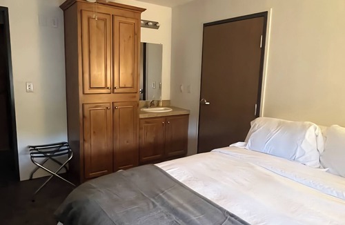 Mayhill Resort | Perfect 8-bedroom cabin in Mayhill @ Sacramento Mountain Retreat