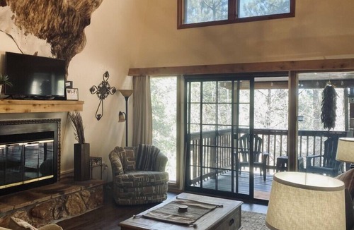Ruidoso Cabin | Perfect Vacation 3BR Cabin Central Ruidoso-Not in Flood Zone