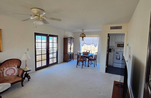 Elgin House | Pet-friendly 3-bedroom house in perfect Elgin with cool AC and charm.