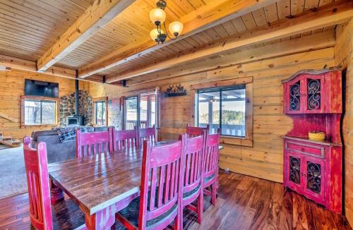 Cloudcroft House | Pet-Friendly Cloudcroft Cabin: Walk to Shop, Food