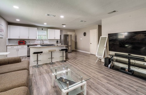 Mesquite House | Pet-Friendly Home Near Dallas w/Private Backyard
