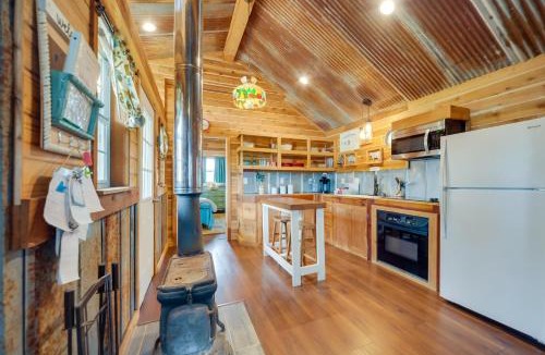 Kerrville House | Pet-Friendly Kerrville Vacation Rental Farmhouse