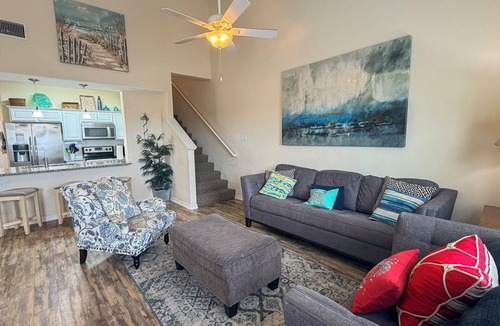 Corpus Christi House | Pet-Friendly Retreat | Heated Pool, Playground & Beach Nearby