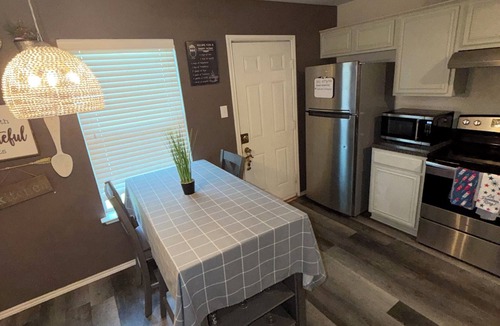 Oak Cliff House | Pleasant 3-bedroom house with AC in vibrant Dallas