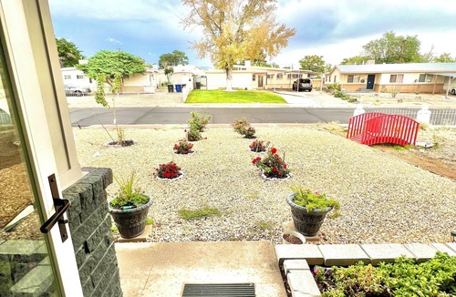 Northeast Heights House | Pleasant 50s style 2/3 bedroom home with modern touch