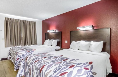 Allison Hotel | Pool & Gym Onsite with Breakfast | 7 mi to Gallup Museums & Arts