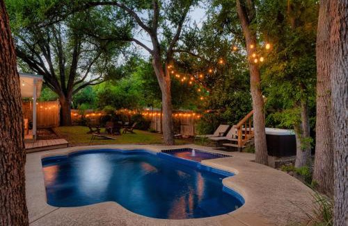 Round Rock West House | Pool & Hot Tub Luxury Escape Gym & Gameroom