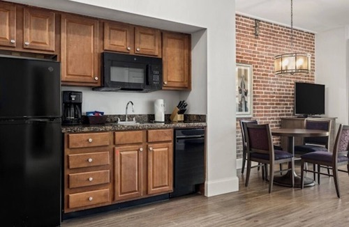 Central Business District Hotel | Presidential Rooftop Suite at La Belle Maison Steps from the French Quarter