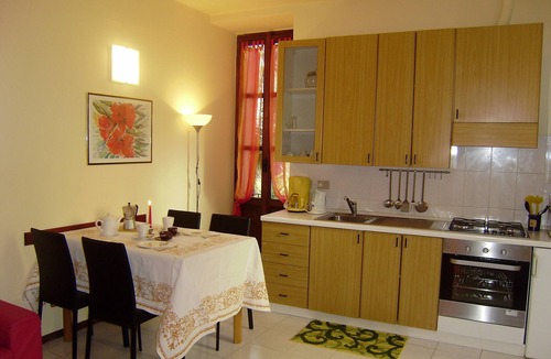 Orta San Giulio Apartment | PRETTY CENTRAL APARTMENT, HISTORIC CENTER WITH PARTIAL LAKE VIEW