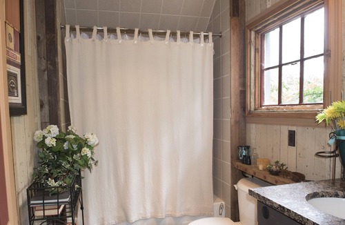 Cumby House | Privacy and Seclusion - House in Private Nature Preserve, Dragon Ranch