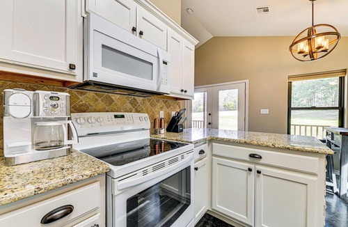 Gordonville Cabin | Private 60-Acre Retreat Near Lake Murray & Texoma