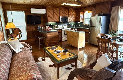 Pipe Creek Cabin | Private, cabin with endless Hill Country views. Horse & dog friendly!