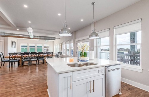 Key Allegro House | Private Pool & Hot Tub | Outdoor Kitchen | Boat Lift | Ice Maker | Best Sunsets