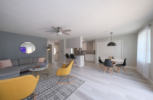 Keller House | Private Pool Oasis in the heart of DFW! Quiet and central.