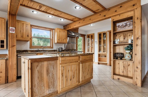 Eagle Nest House | Private Ranch for Weddings, Retreats, Reunions. Sleeps 30 in two lodging units,