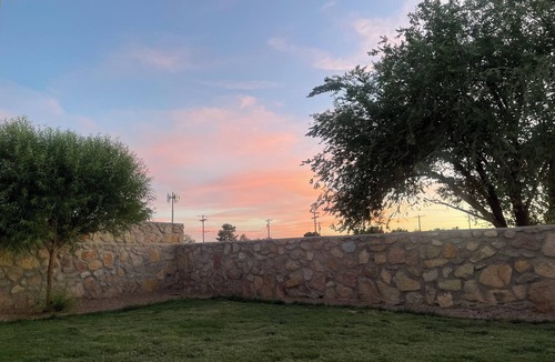 Las Cruces House | Purty's Graceful Place, In Joyful Las Cruces!