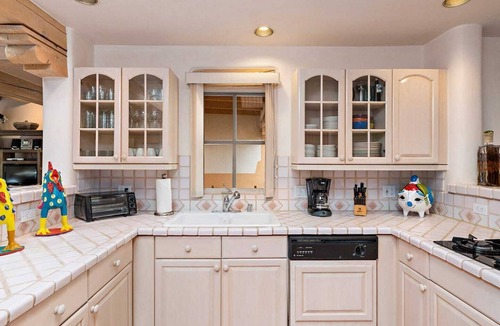 Quail Run House | Quail Run 640 | Kiva Fireplace | Private Patio | 2-Car Garage | Golf Course | Pool & Hot Tub