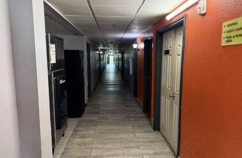 Aransas Pass Apartment | Queen Bed Accessible|Nsmk