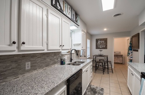 Forney House | Quiet and Charming 3 bedroom 1.5 bath in Forney,TX