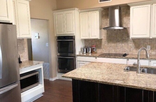 Eastland House | Quiet lakefront home. on Lake Leon, Eastland TX. 90 min to Fort Worth.